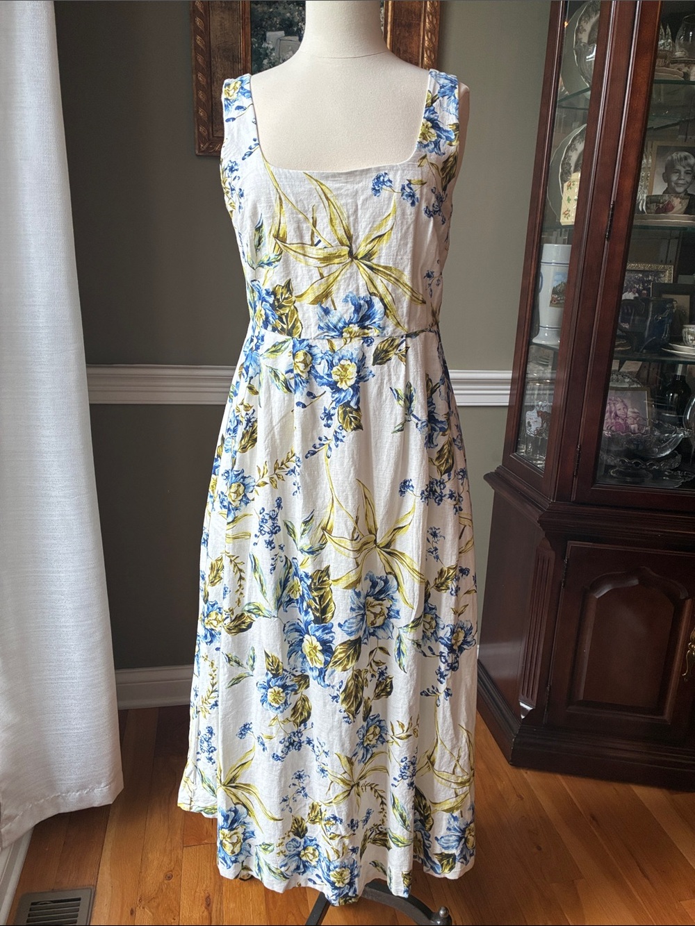 Joie Linen Blend Smocked Back with Blue & Yellow Floral Print Size 8